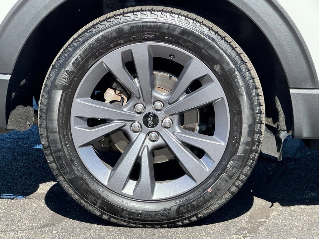 Certified 2023 Ford Explorer XLT w/ Equipment Group 202A AWD/4WD image 54