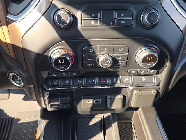 Used 2020 Chevrolet Silverado 2500 High Country w/ Z71 Off-Road Package AWD/4WD image 20