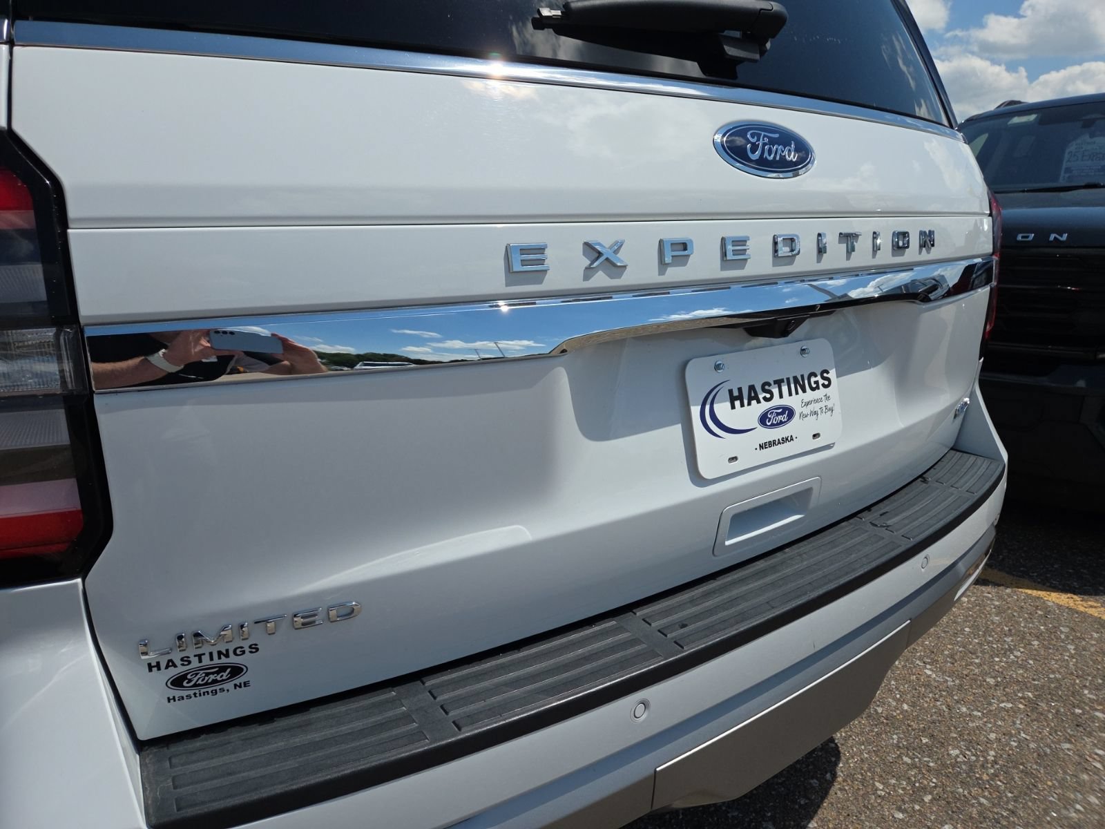 Certified 2023 Ford Expedition Max Limited AWD/4WD image 6