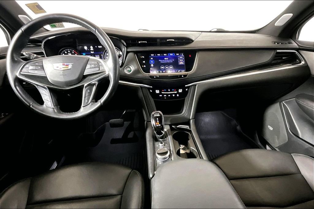 Used 2023 Cadillac XT5 Premium Luxury w/ Technology Package image 11