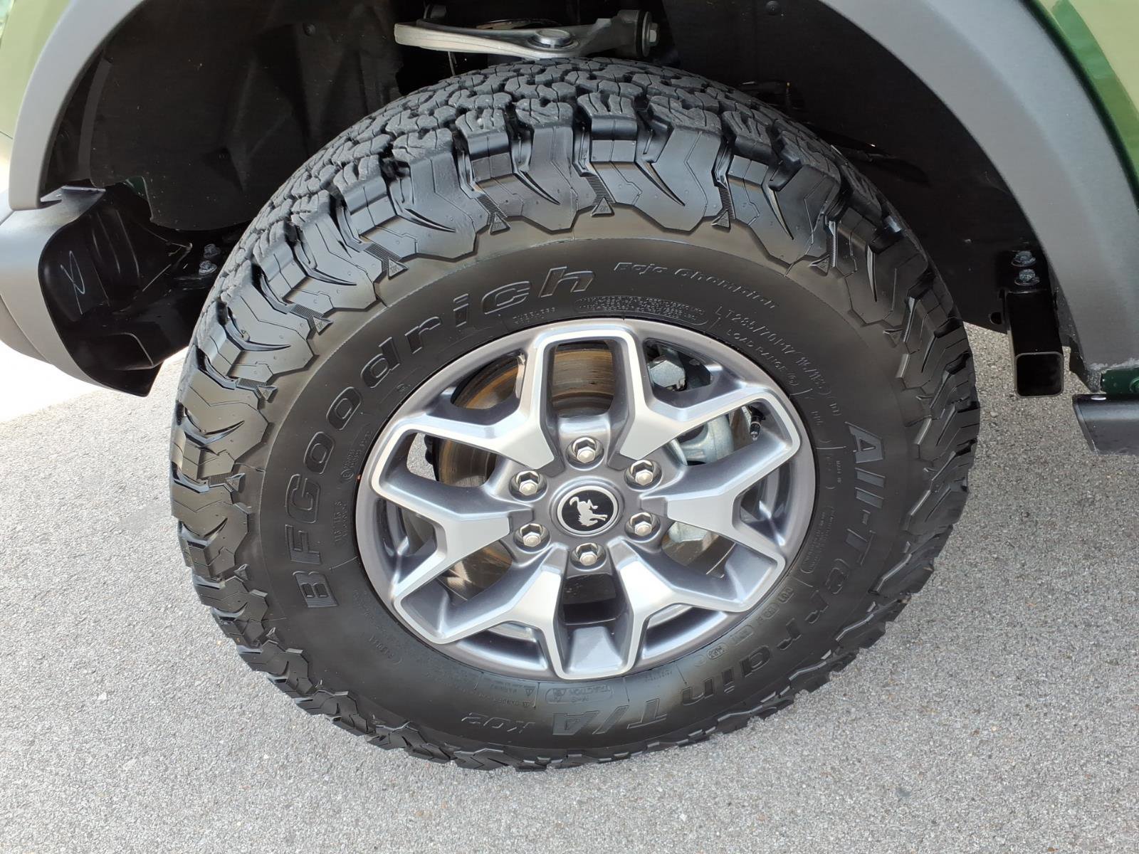 Certified 2025 Ford Bronco Badlands image 9