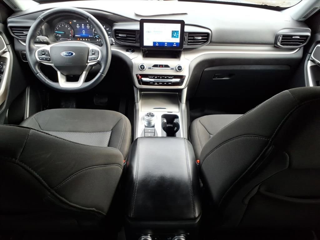 Certified 2022 Ford Explorer XLT w/ Class IV Trailer Tow Package image 10