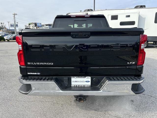 Used 2023 Chevrolet Silverado 1500 LTZ w/ LTZ Premium Package image 5
