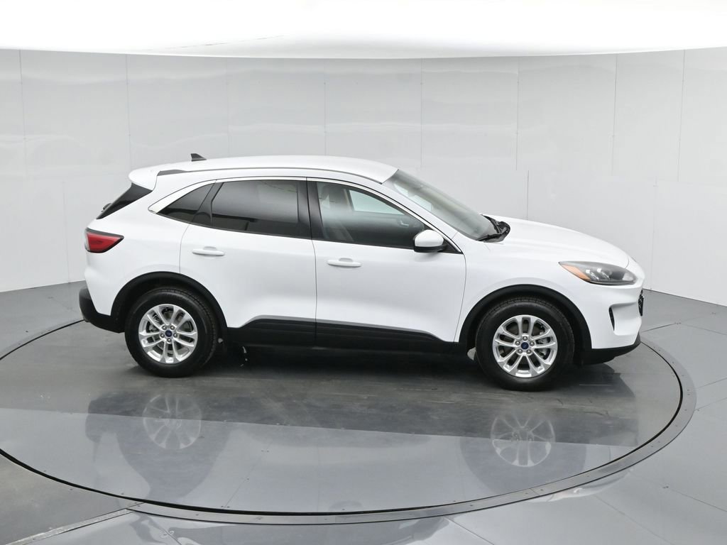 Certified 2020 Ford Escape SE image 12