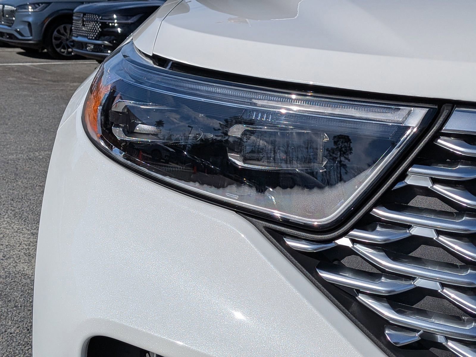 Certified 2023 Ford Explorer Platinum w/ Technology Package image 11