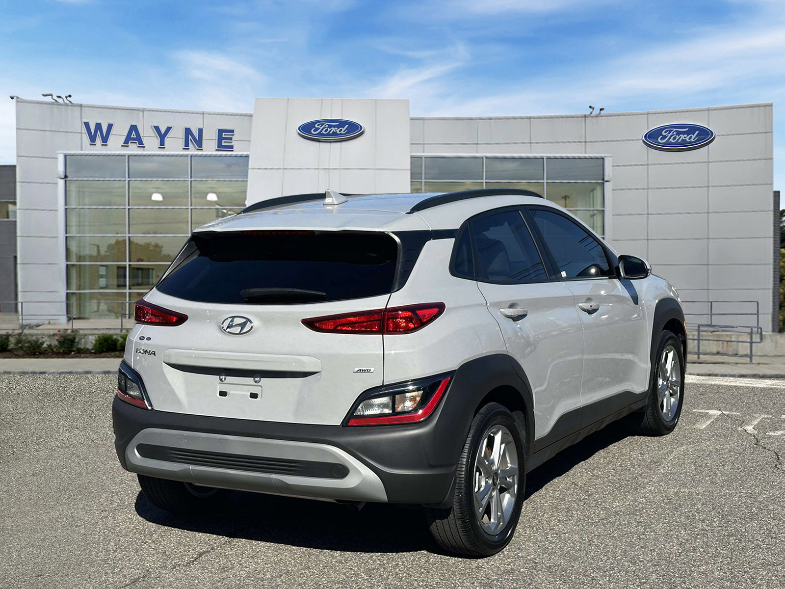 Used 2023 Hyundai Kona SEL image 4