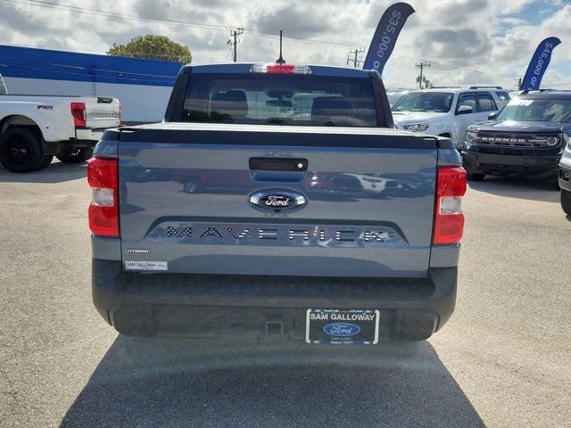 Certified 2024 Ford Maverick XLT image 3