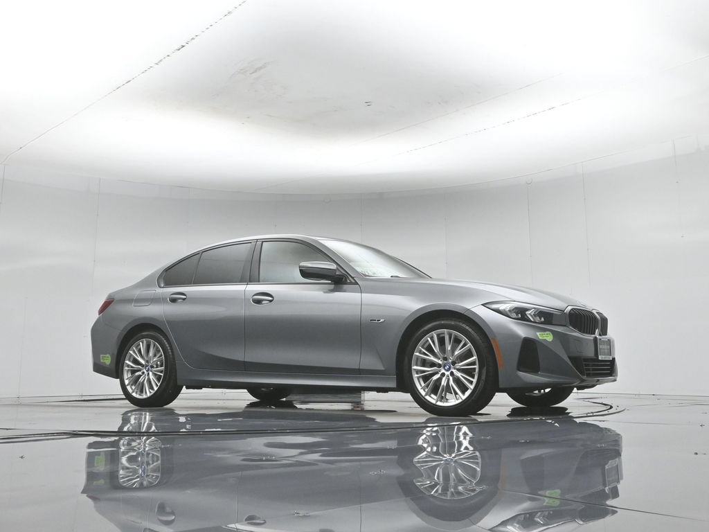 Used 2023 BMW 330e w/ Convenience Package RWD image 53