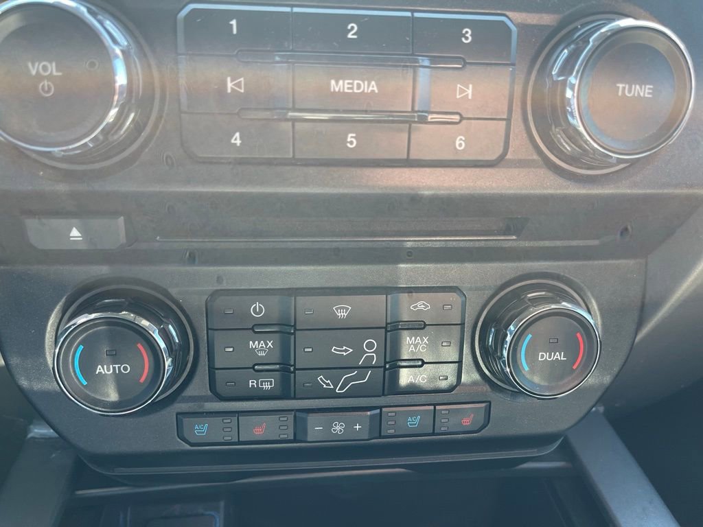 Certified 2017 Ford F250 Lariat w/ Chrome Package image 15