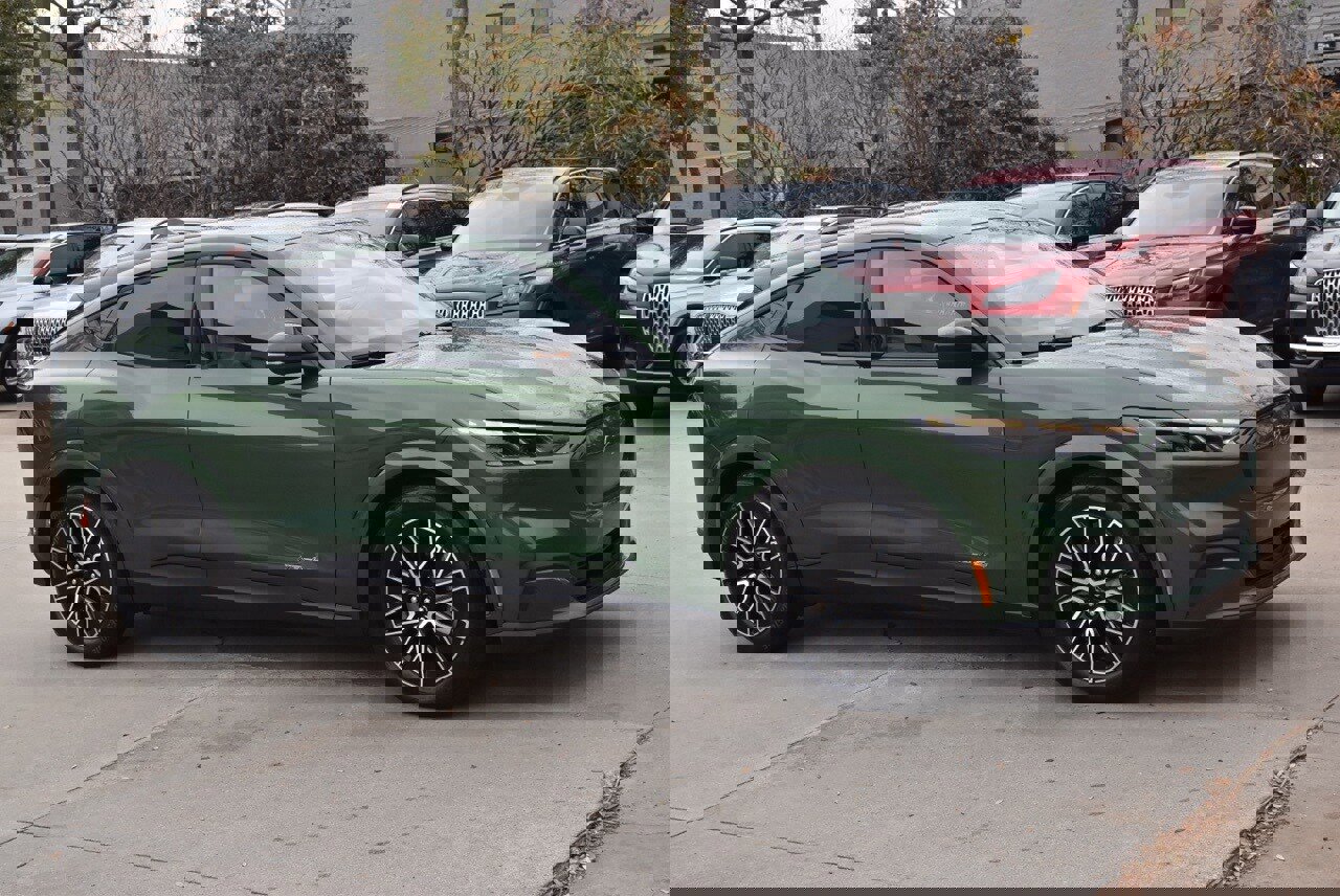 Certified 2025 Ford Mustang Mach-E Premium image 12