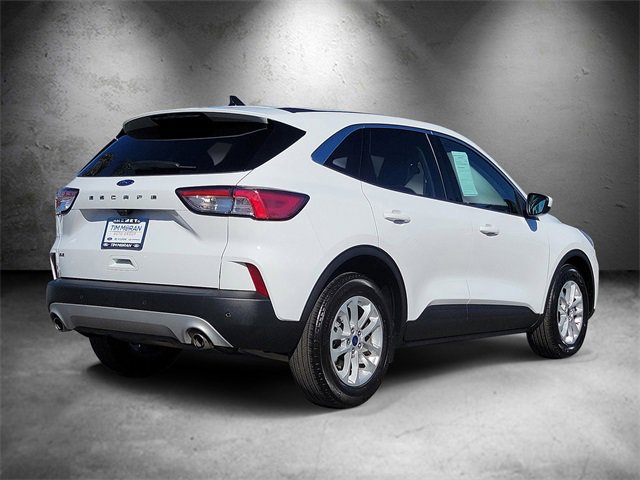 Certified 2021 Ford Escape SE image 3