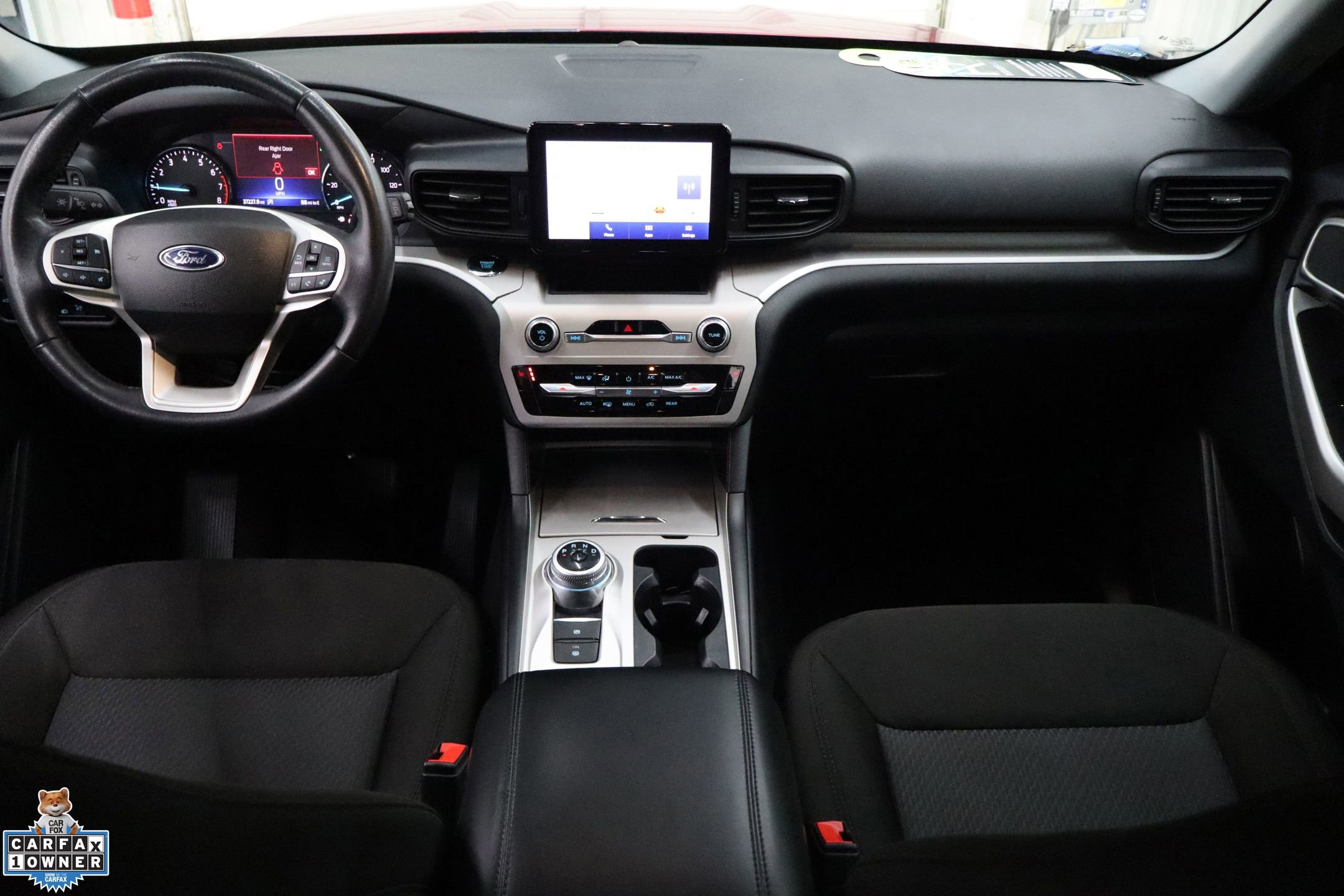 Certified 2023 Ford Explorer XLT image 30