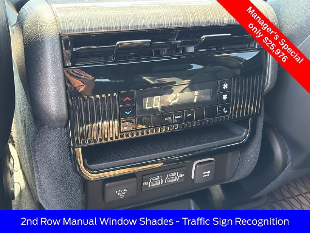 Used 2022 Jeep Wagoneer Series II w/ Convenience Group I AWD/4WD image 13