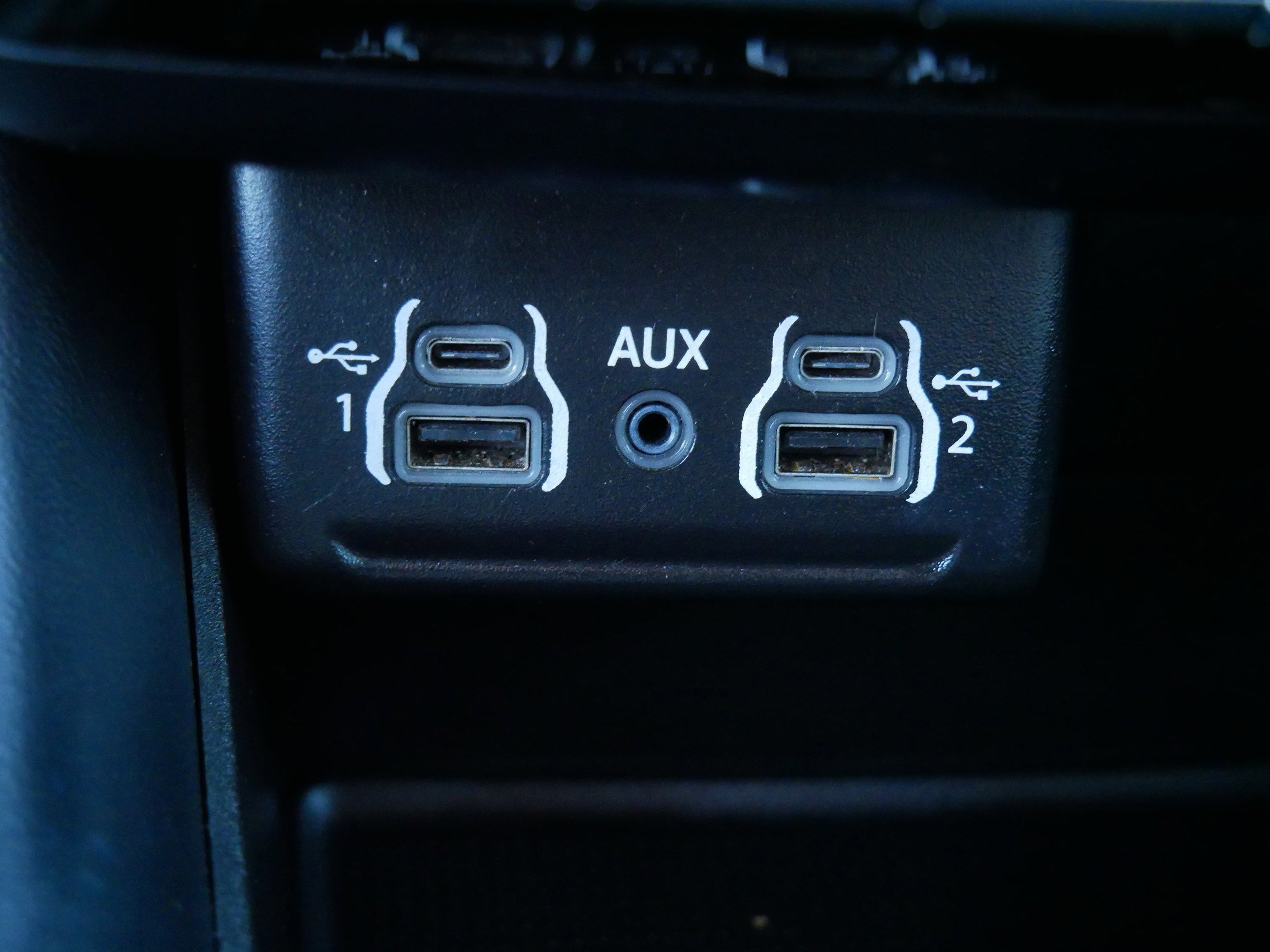 Used 2024 Dodge Durango GT image 30