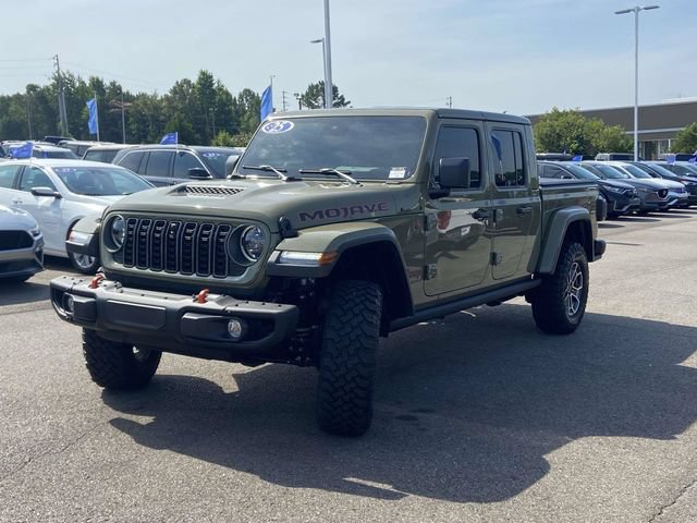 Used 2025 Jeep Gladiator Mojave AWD/4WD image 4