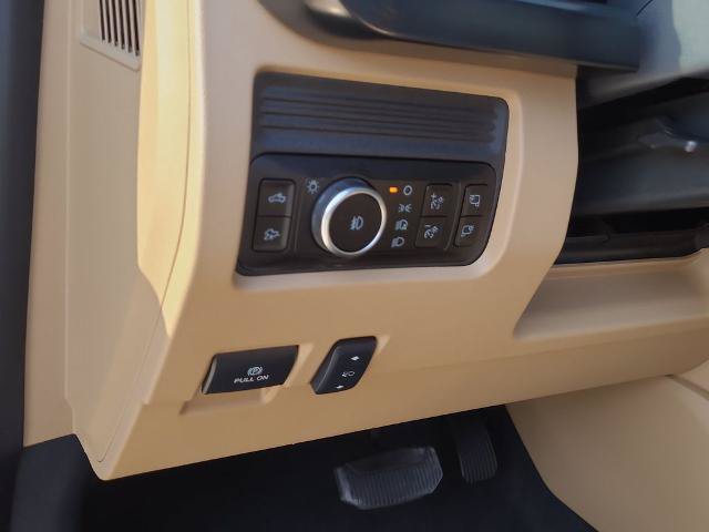 Certified 2026 Ford F450 Lariat w/ Chrome Package AWD/4WD image 24