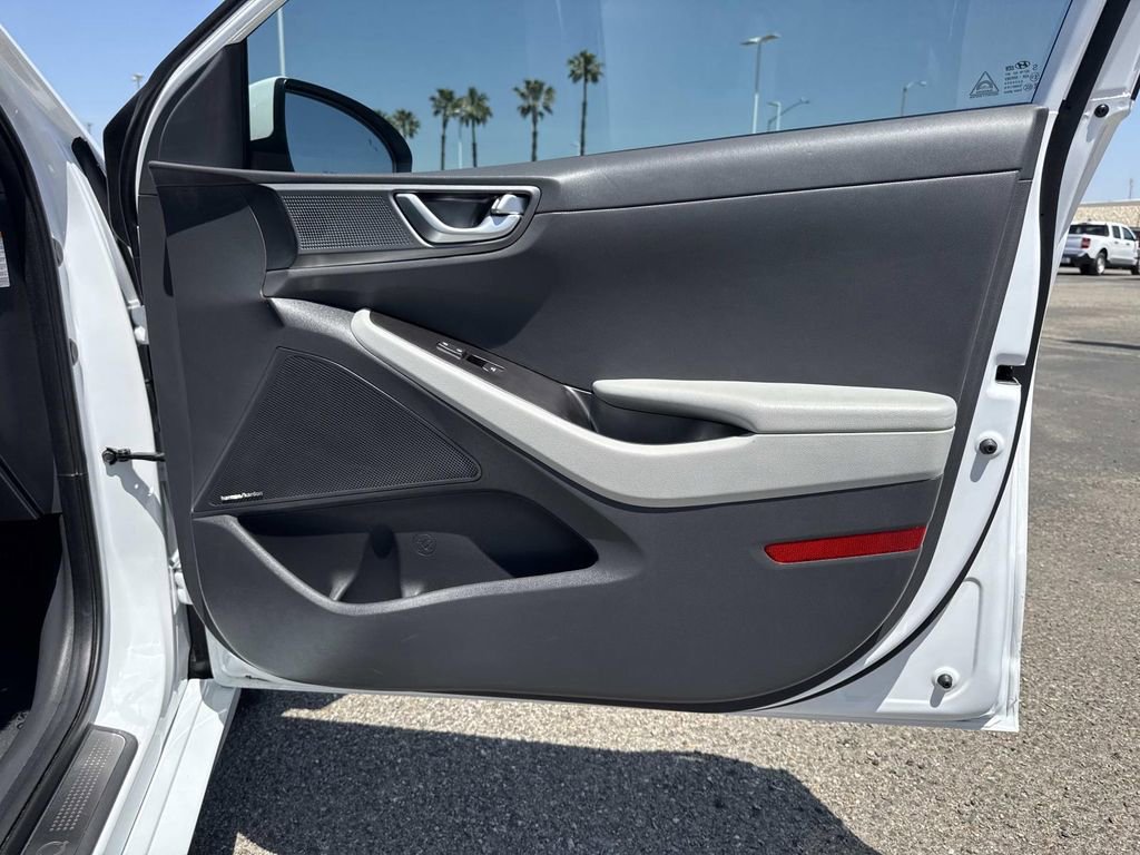 Used 2021 Hyundai Ioniq Limited FWD image 28