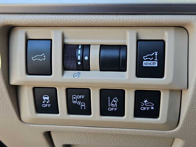 Used 2019 Subaru Outback 3.6R Limited AWD/4WD image 30