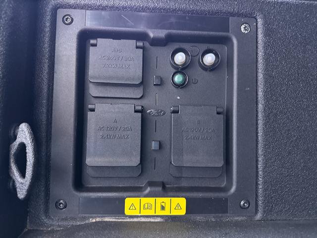 Certified 2022 Ford F150 Lightning Lariat AWD/4WD image 9