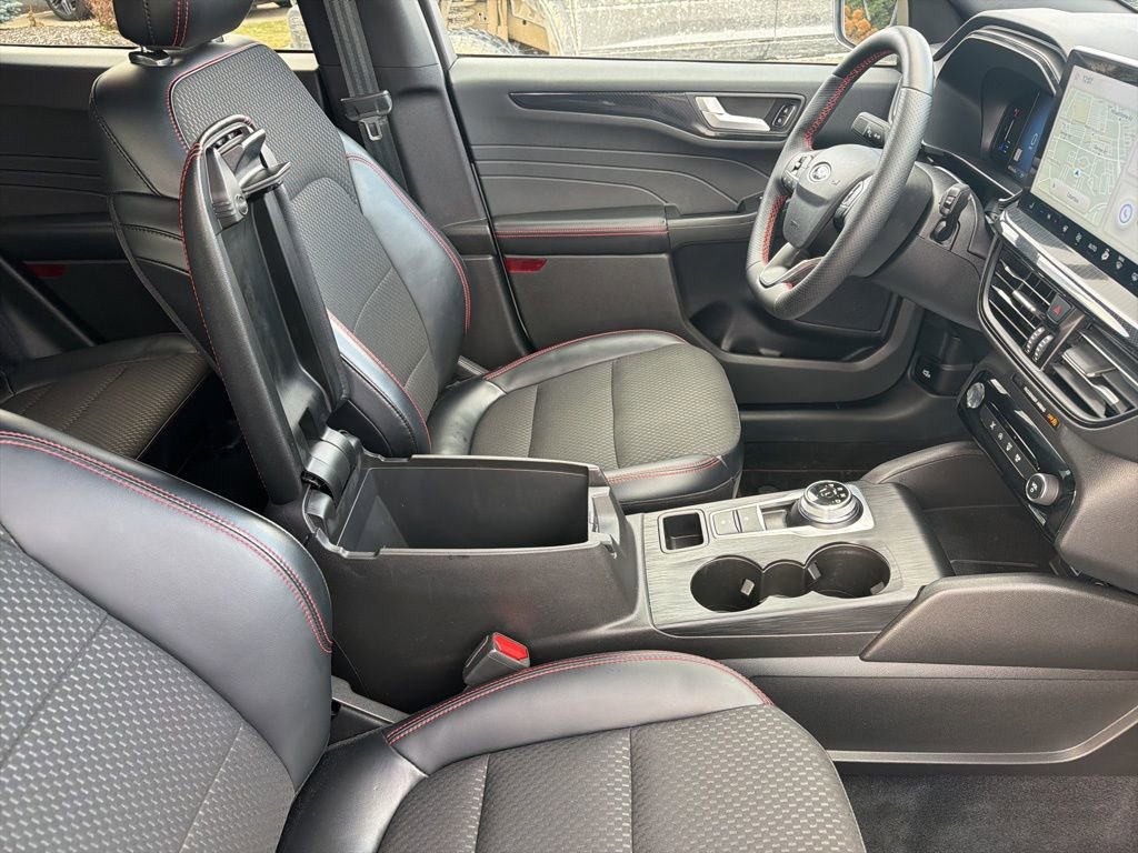 Certified 2023 Ford Escape ST-Line w/ Tech Pack #1 image 35