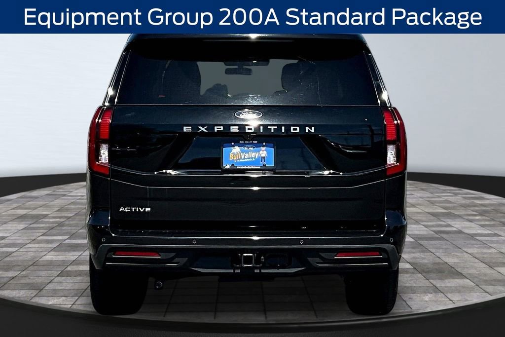 Certified 2025 Ford Expedition Active AWD/4WD image 5