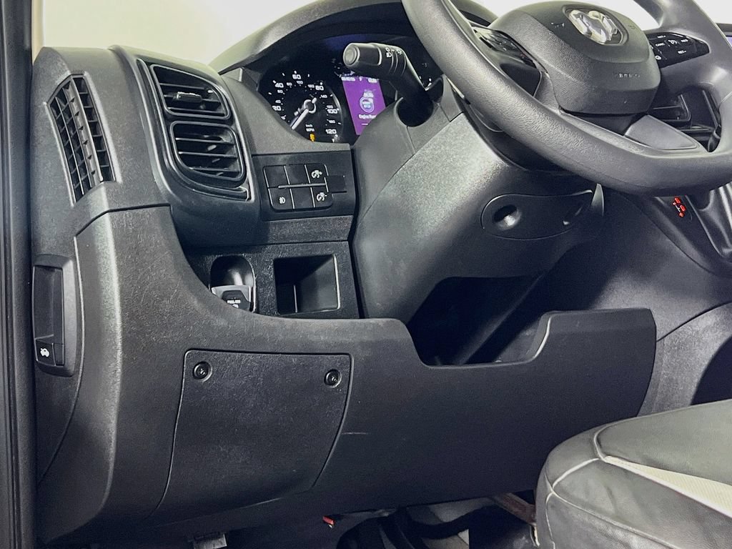 Used 2025 RAM ProMaster 2500 w/ Convenience Group FWD image 12
