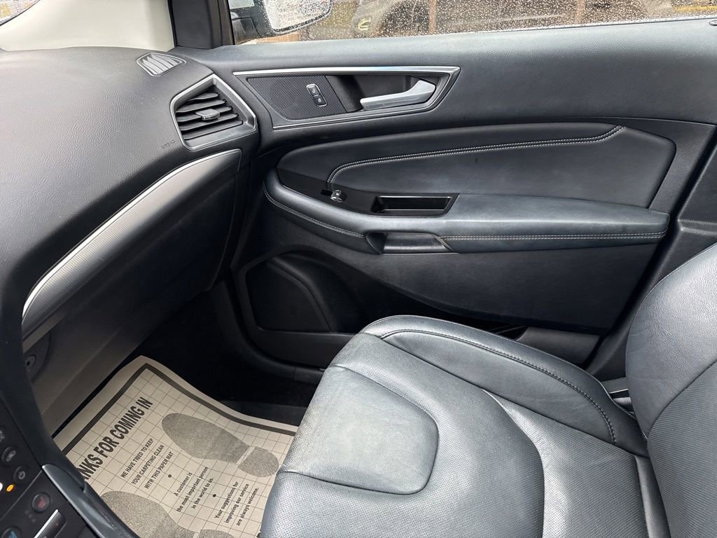 Certified 2017 Ford Edge Titanium w/ Equipment Group 301A image 63
