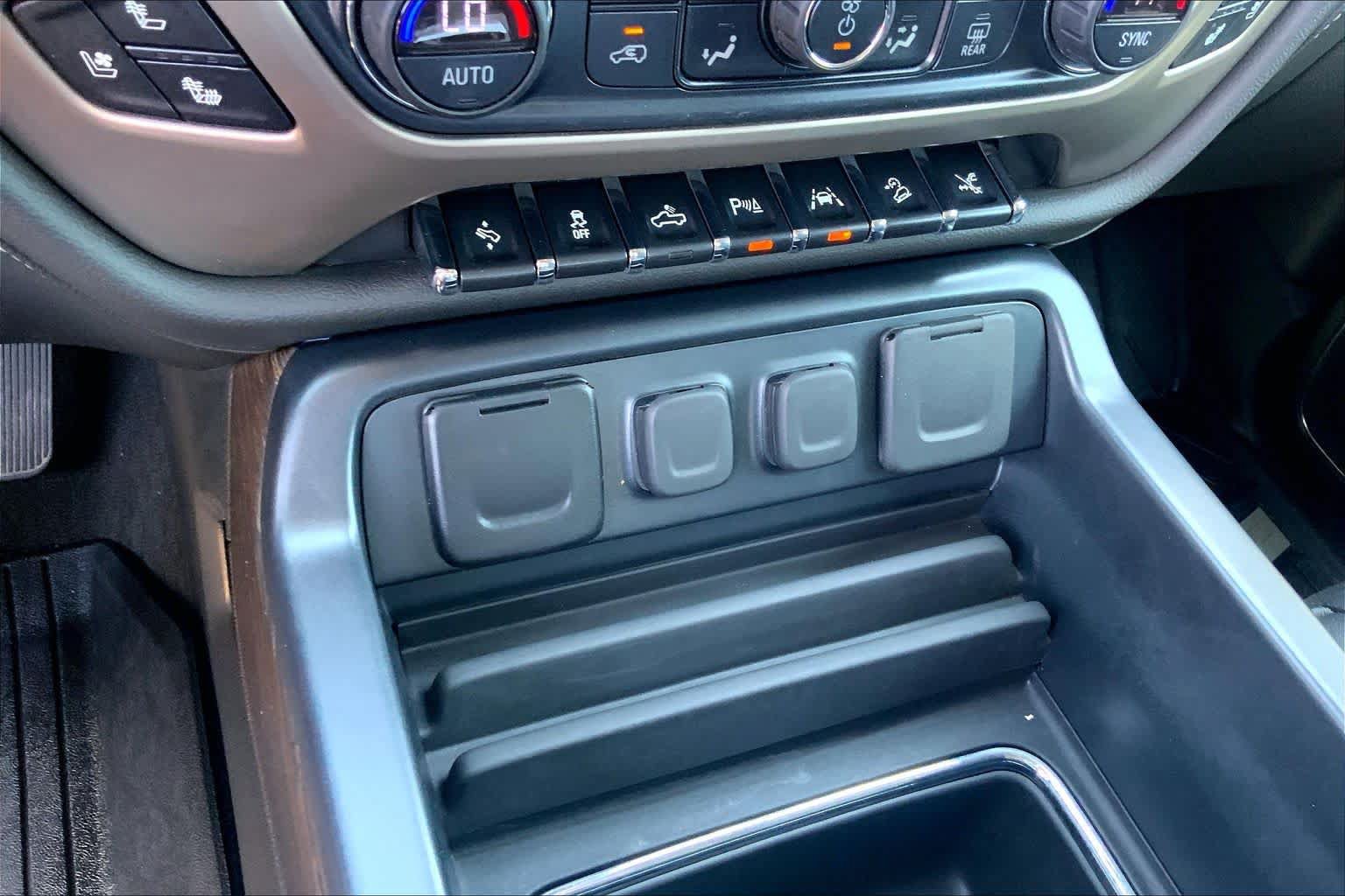 Used 2018 GMC Sierra 1500 Denali w/ Denali Ultimate Package AWD/4WD image 35
