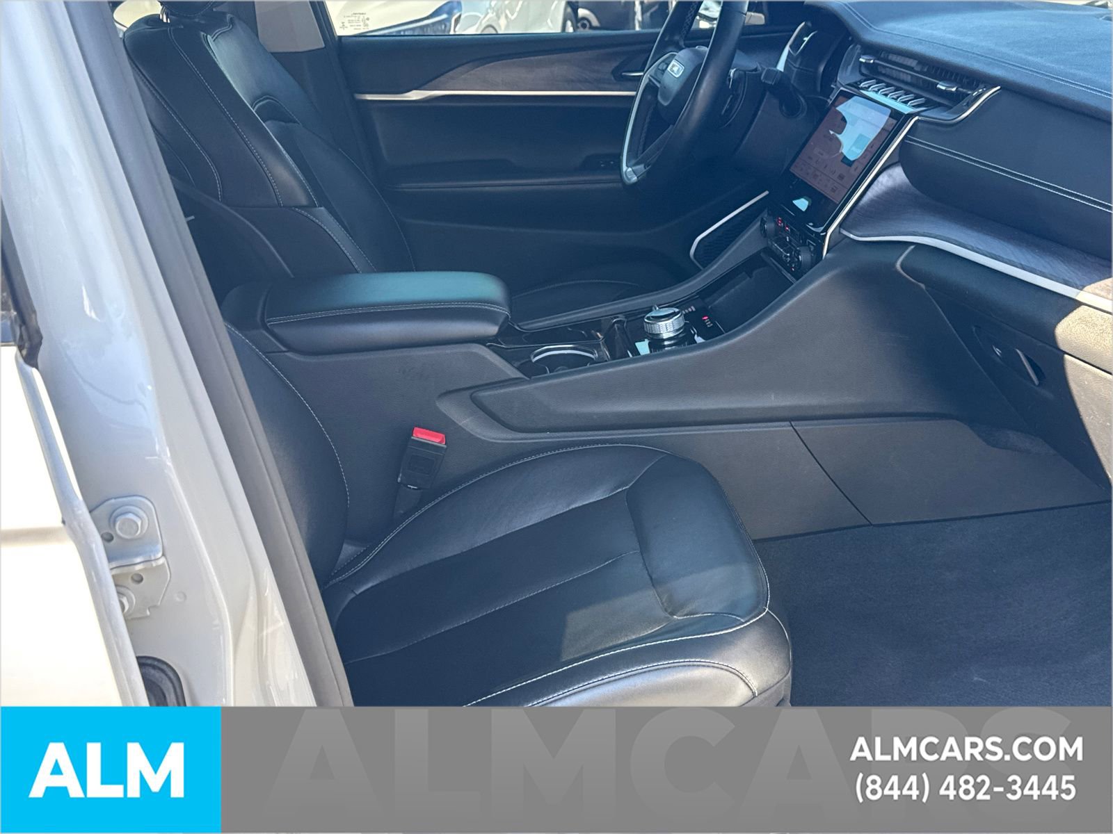 Used 2022 Jeep Grand Cherokee L Limited image 17