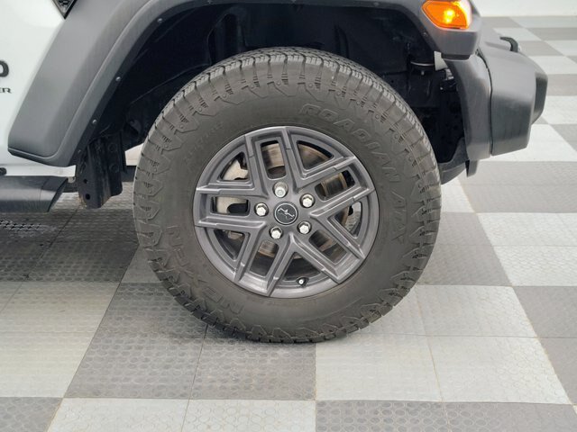 Used 2024 Jeep Wrangler Sport AWD/4WD image 14