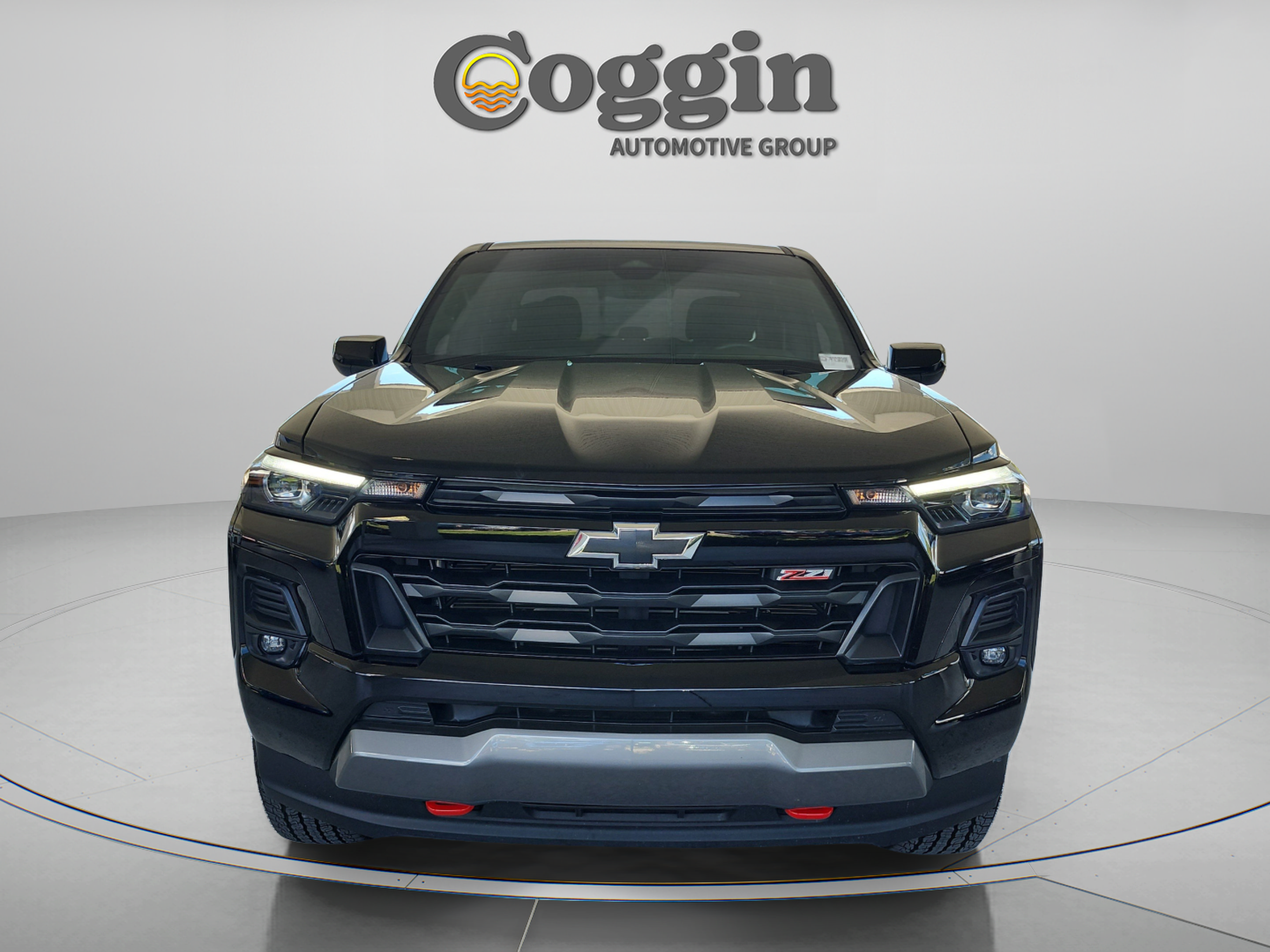Used 2024 Chevrolet Colorado Z71 AWD/4WD image 8