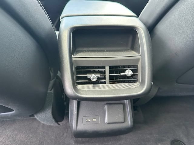 Used 2024 Cadillac Lyriq Luxury AWD/4WD image 19