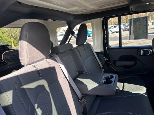 Used 2025 Jeep Wrangler Unlimited Rubicon 4xe w/ Safety Group AWD/4WD image 40