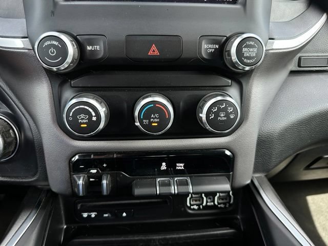 Used 2019 RAM 1500 Big Horn AWD/4WD image 16