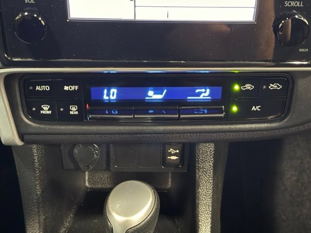 Used 2019 Toyota Corolla LE FWD image 26