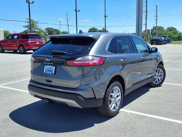 Certified 2024 Ford Edge SEL w/ Convenience Package AWD/4WD image 5