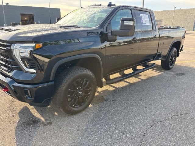 Used 2026 Chevrolet Silverado 2500 LTZ w/ LTZ Plus Package AWD/4WD image 23