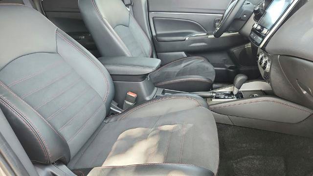 Used 2025 Mitsubishi Outlander Sport AWD image 31
