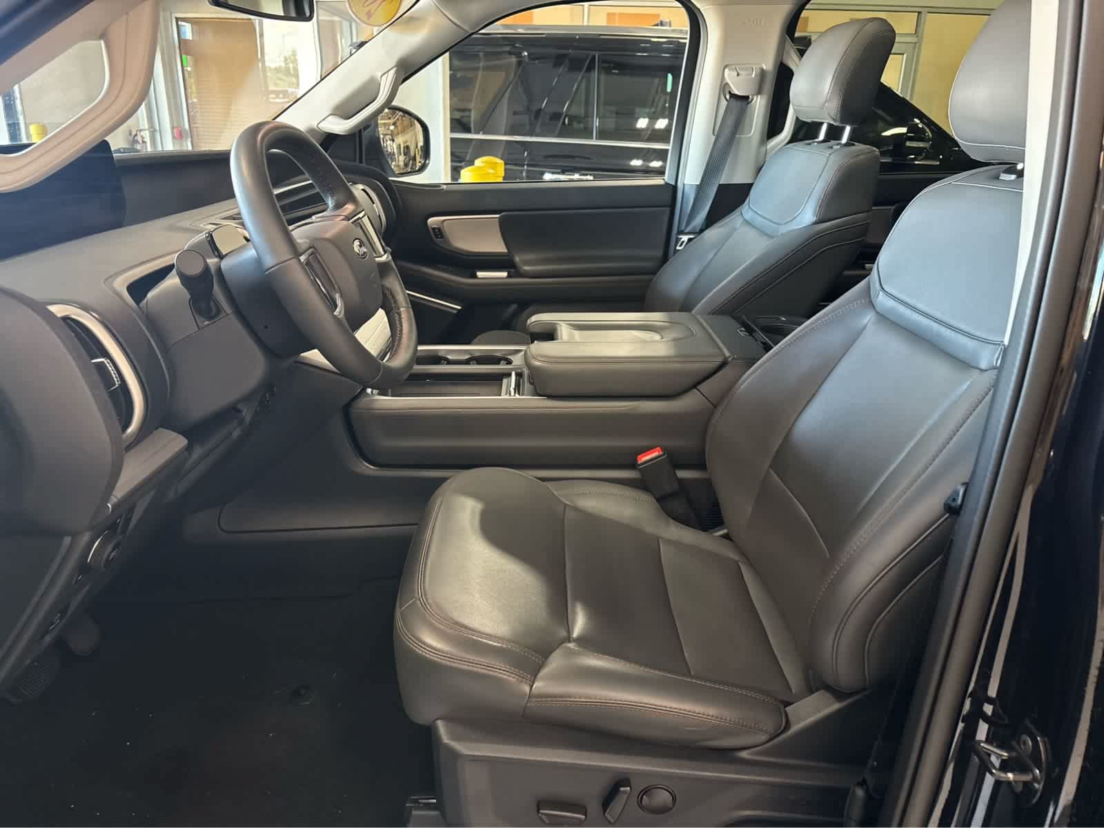 Certified 2025 Ford Expedition Active AWD/4WD image 26