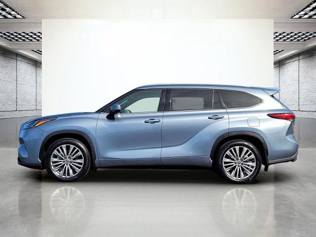 Used 2022 Toyota Highlander Platinum AWD/4WD image 9