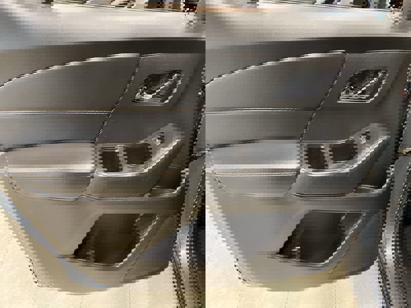 Used 2021 Chevrolet Traverse LS image 26