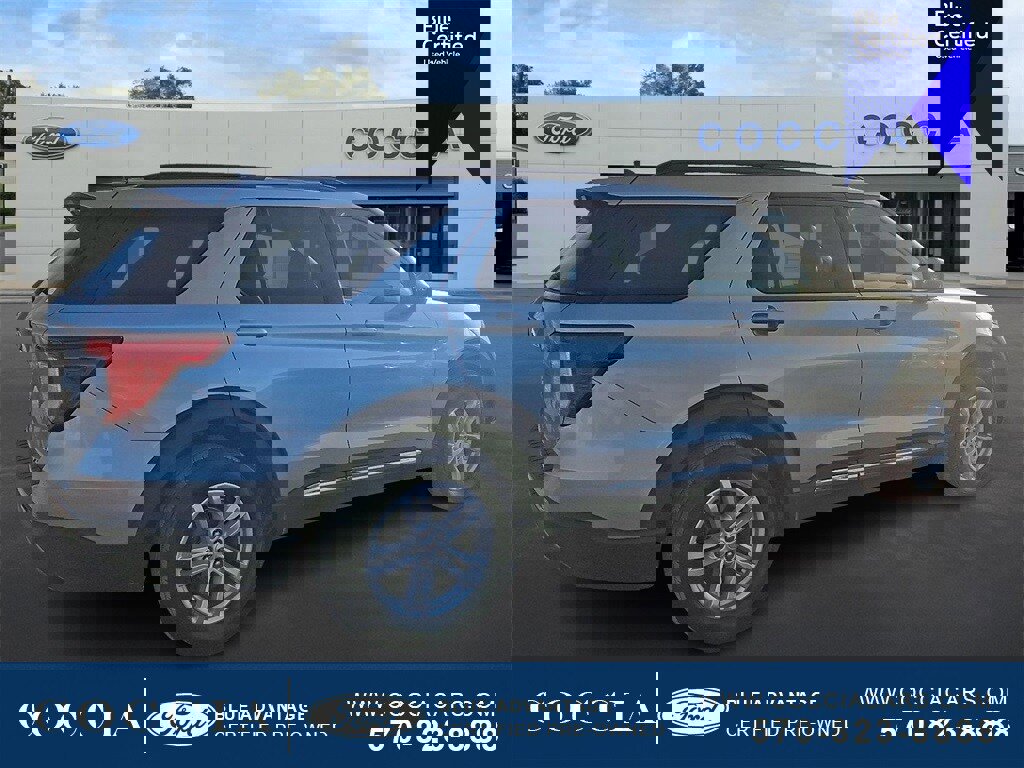 Certified 2022 Ford Explorer XLT w/ Equipment Group 202A image 5