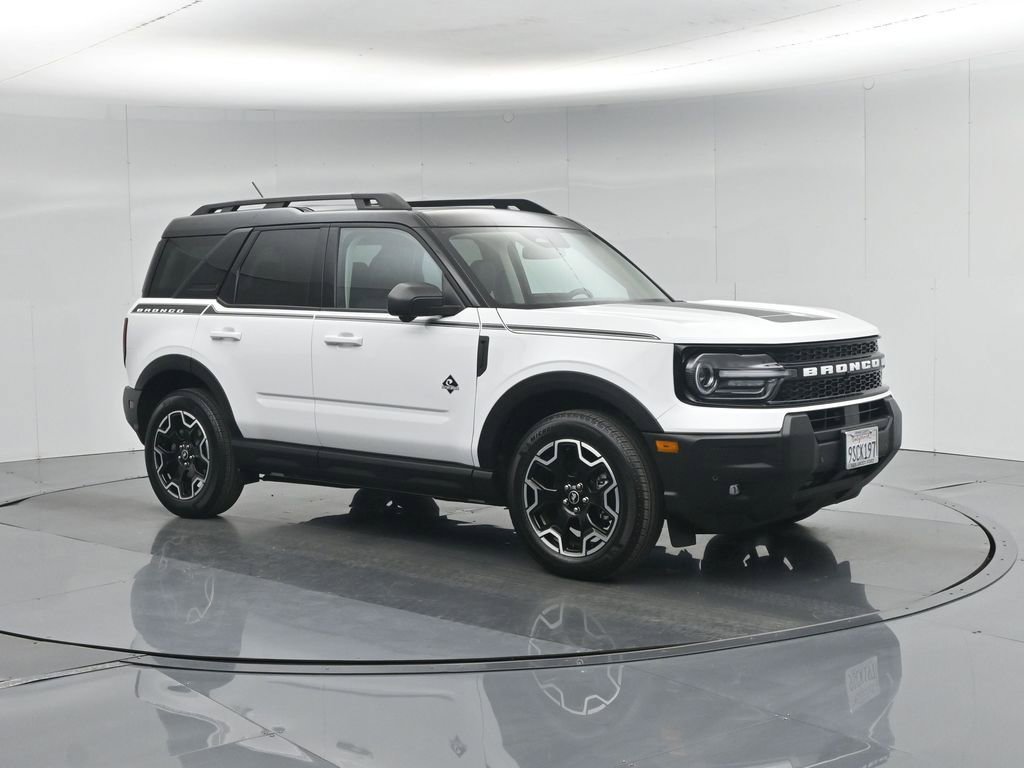 Certified 2025 Ford Bronco Sport Outer Banks w/ Outer Banks Tech Package+ AWD/4WD image 27