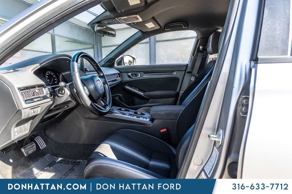 Used 2023 Honda Civic Sport image 4