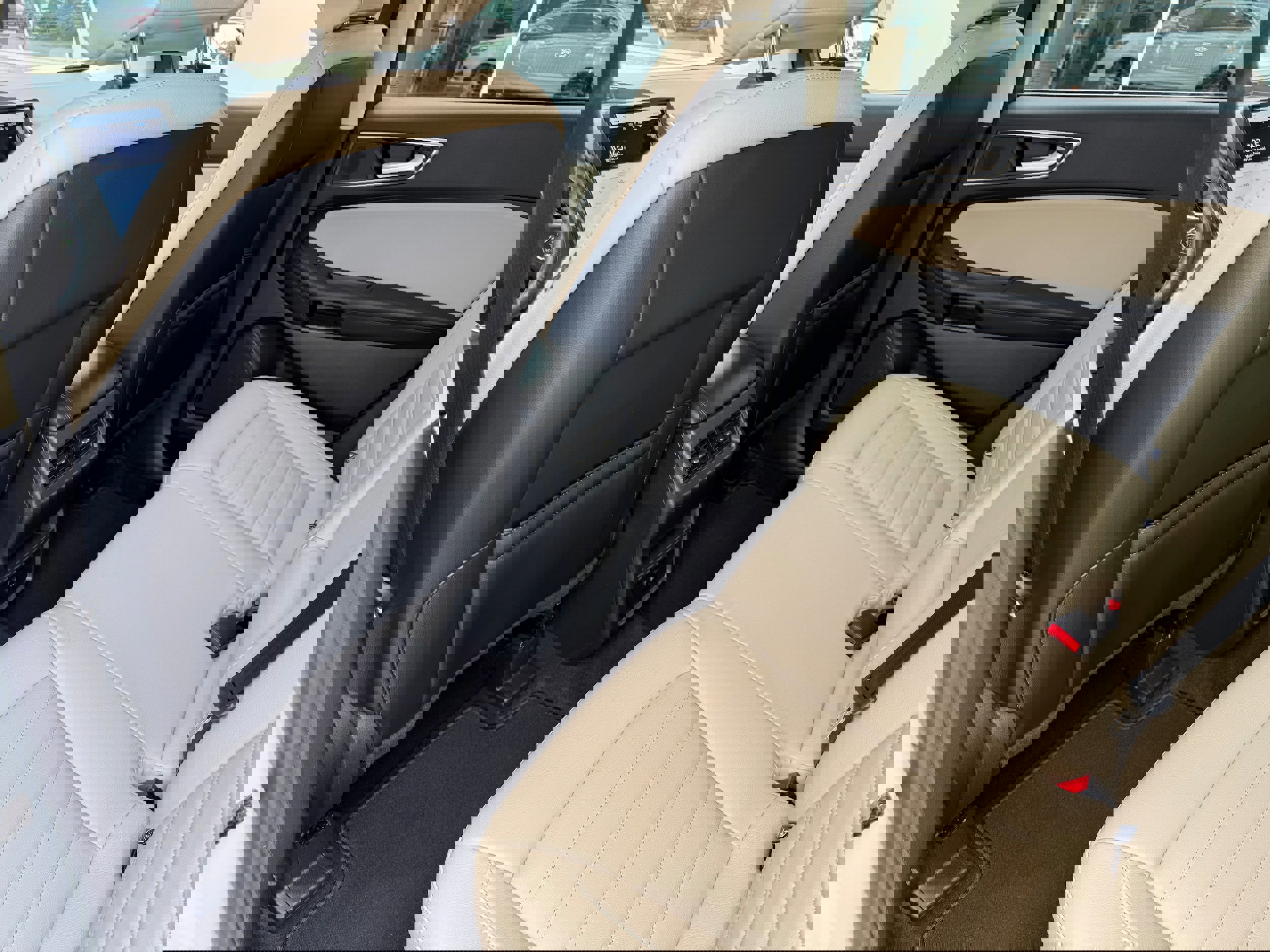 Certified 2024 Ford Edge SEL image 12