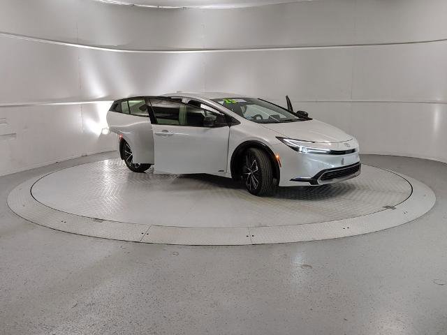 Used 2025 Toyota Prius XLE image 7