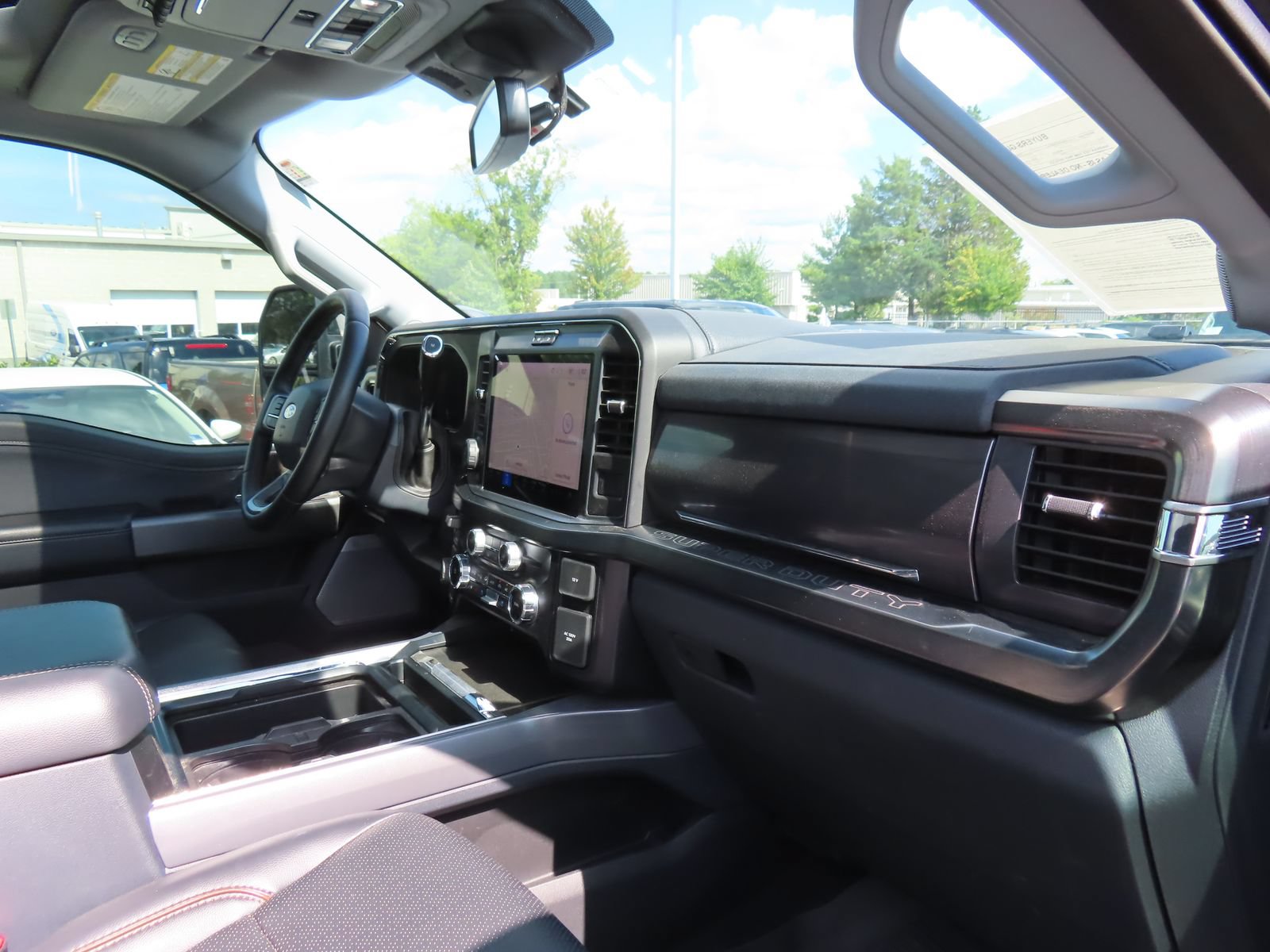 Certified 2025 Ford F350 Lariat w/ Lariat Ultimate Package AWD/4WD image 17