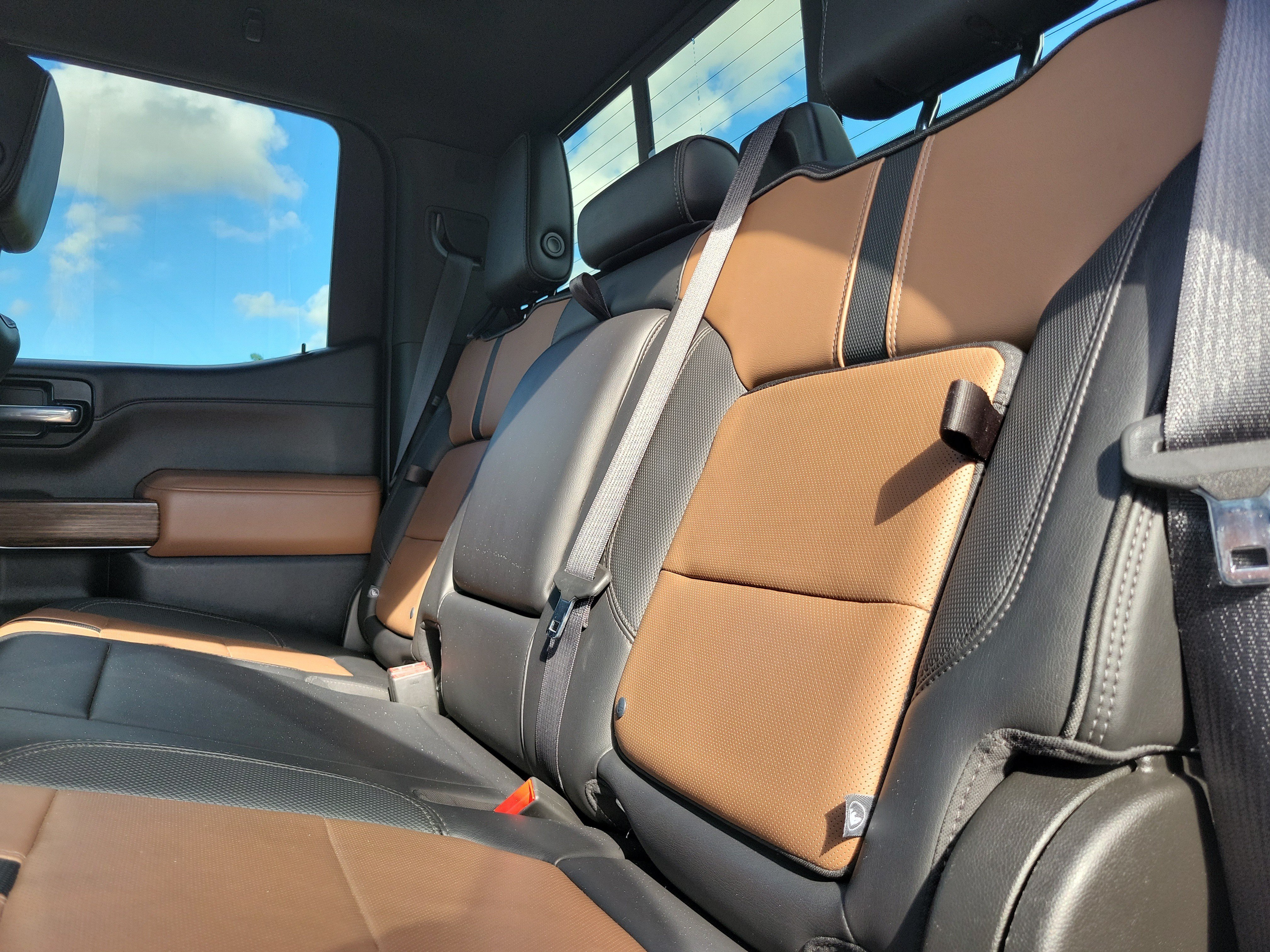 Used 2022 Chevrolet Silverado 1500 High Country AWD/4WD image 14