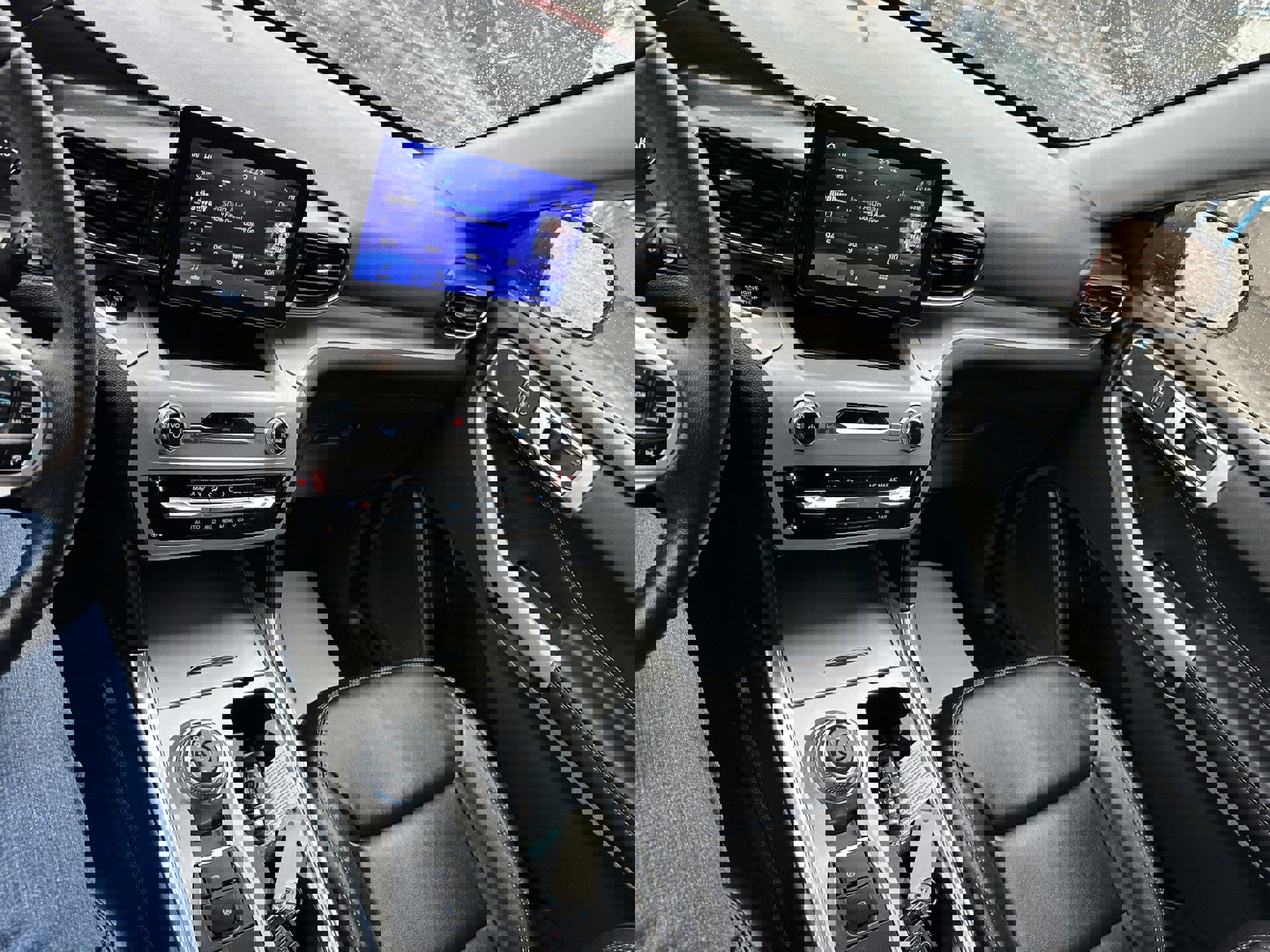 Certified 2023 Ford Explorer XLT w/ Equipment Group 202A image 11