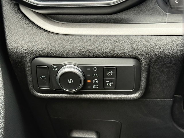 Certified 2021 Ford Explorer XLT w/ Equipment Group 202A image 22